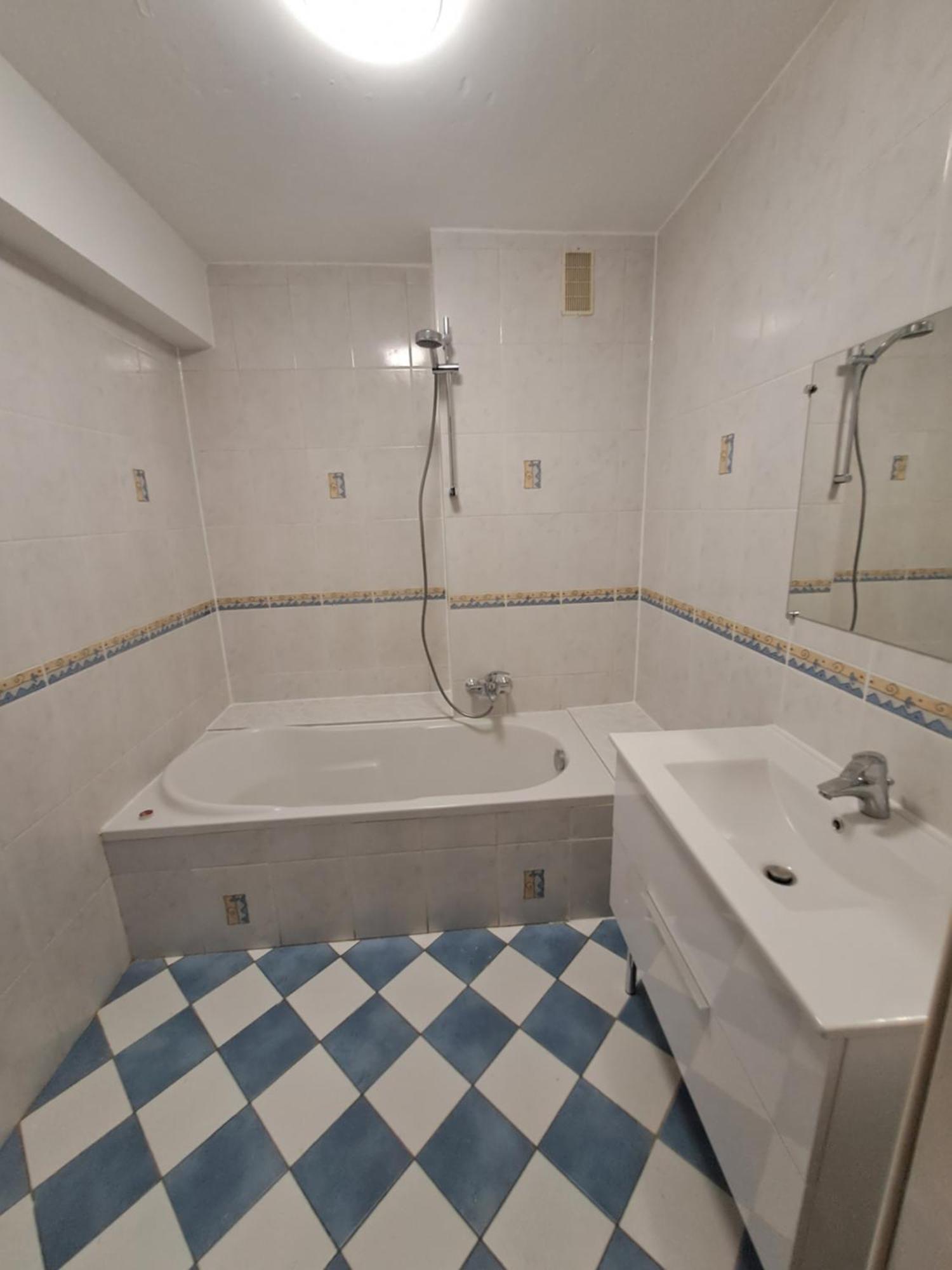 3 Pieces Faubourg De Pierre Straatsburg